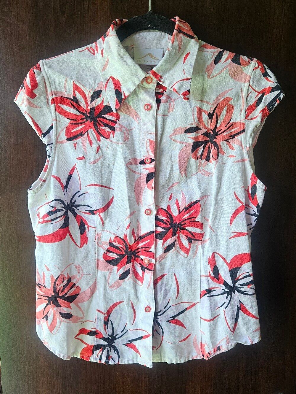Tsunami Sleeveless Floral Button-Front Top in White and Coral Size Medium